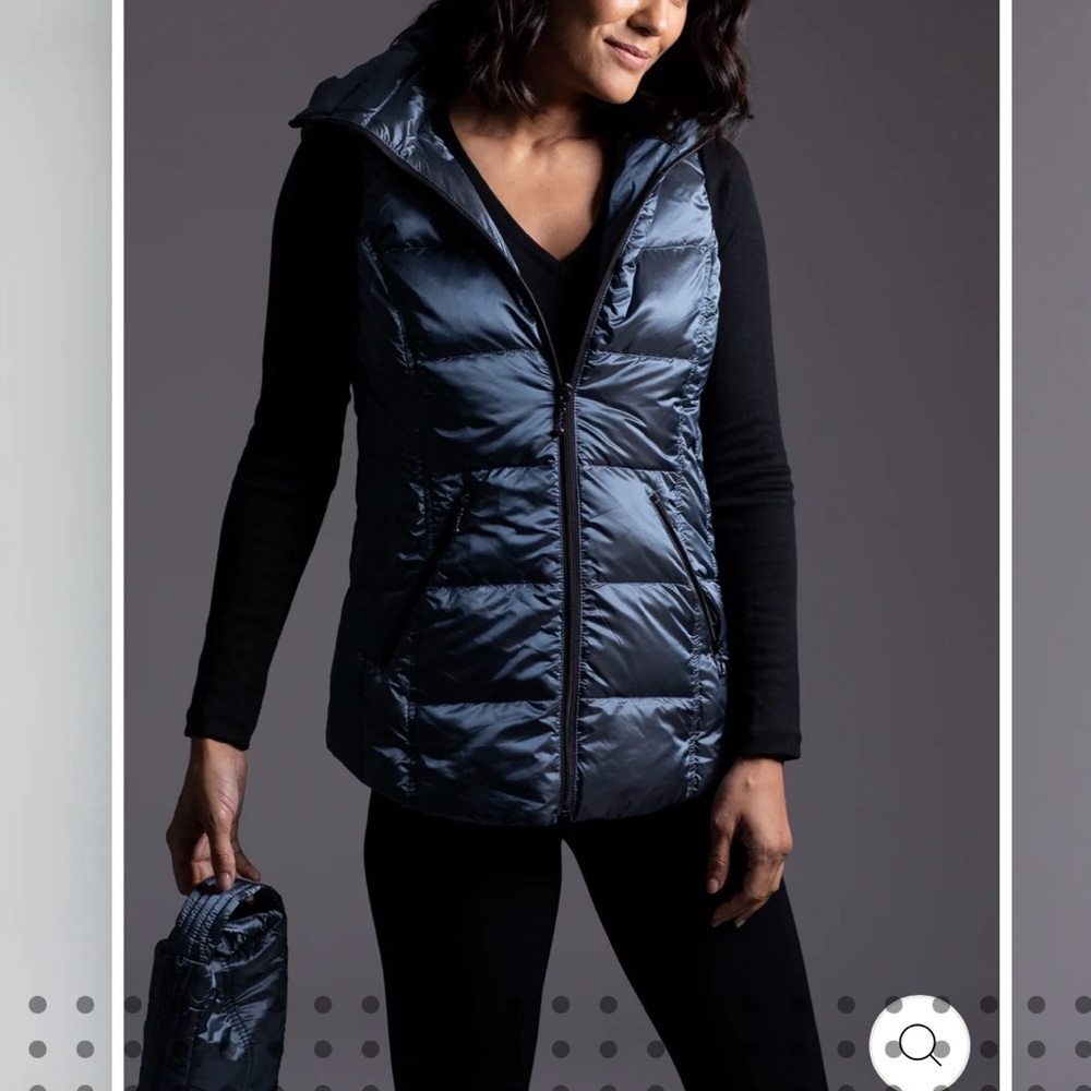 NWT ANORAK SHORT METALLIC DOWN VEST, Blue, XS